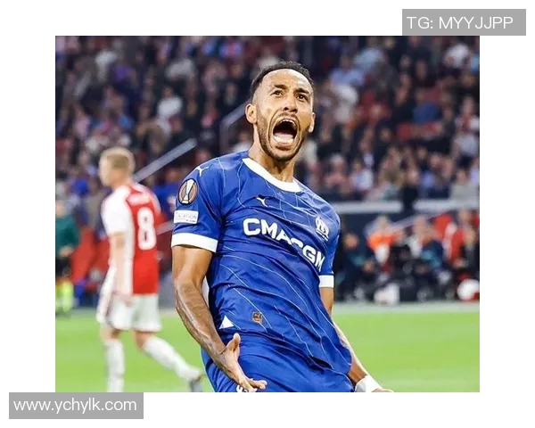 足球巨星突患罕见怪病赛场前途成谜引发球迷广泛关注